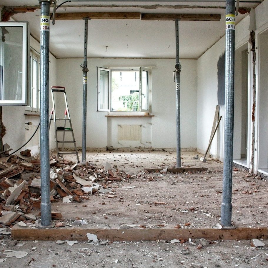 Alte Fliesen abschlagen Fliesenlegung Vorbereitung Haan