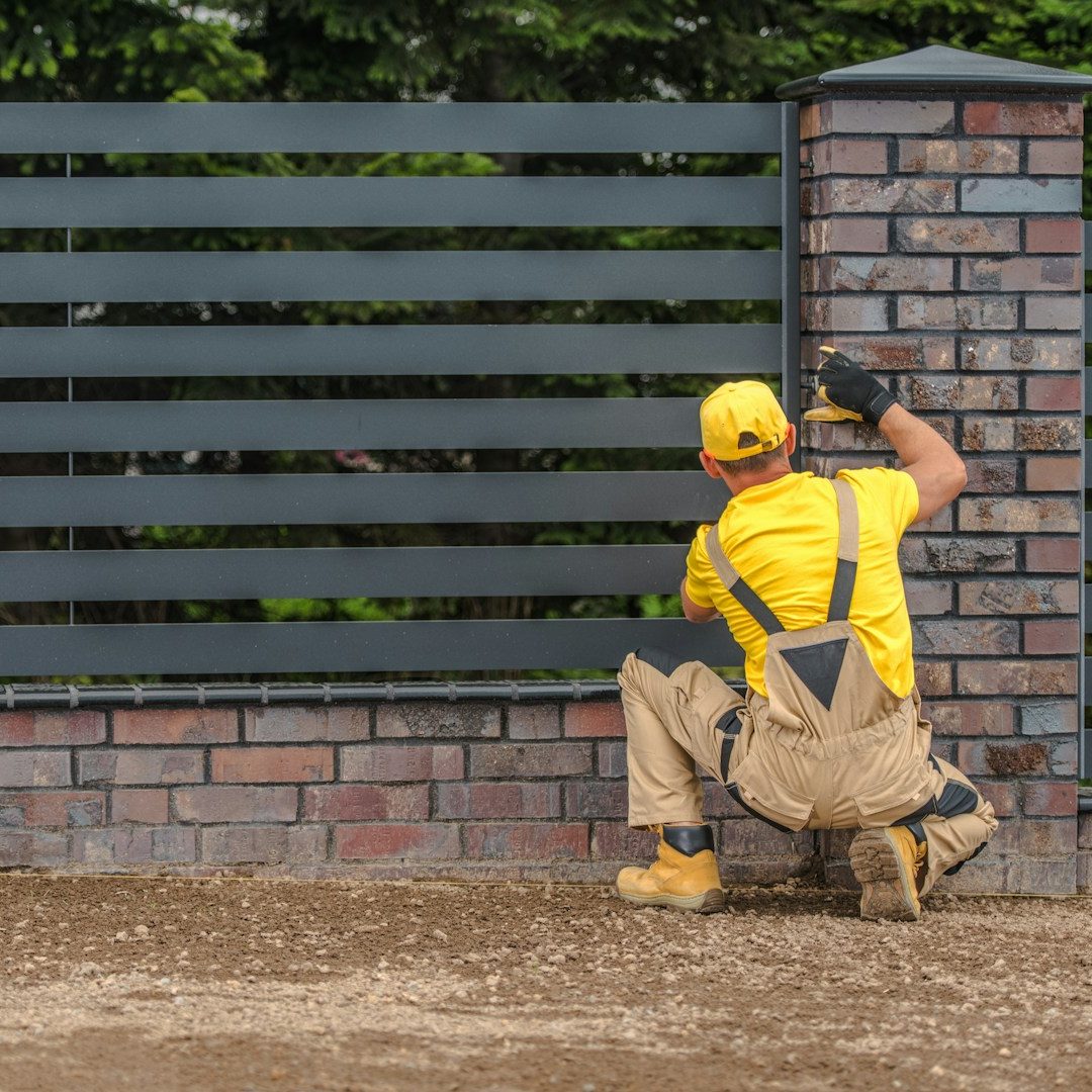 Zaunbau Haan professionelle Zaunmontage Sichtschutzzaun Kreis Mettmann
