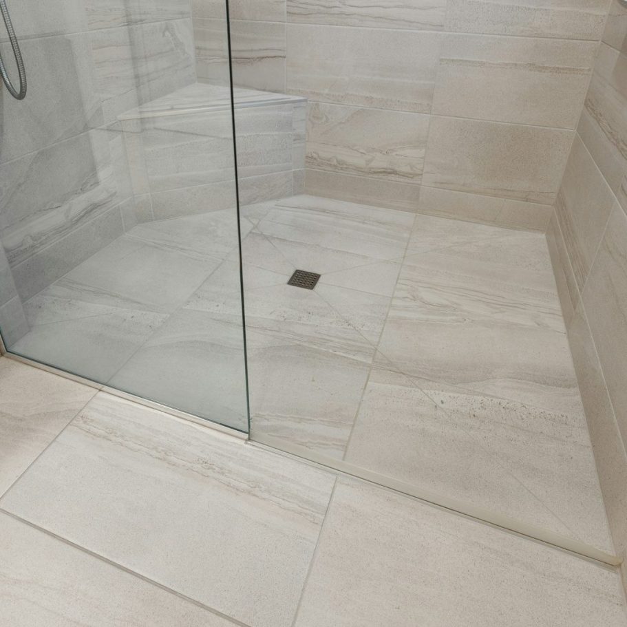 Präzise Fliesenverlegung Großformatfliesen Wuppertal